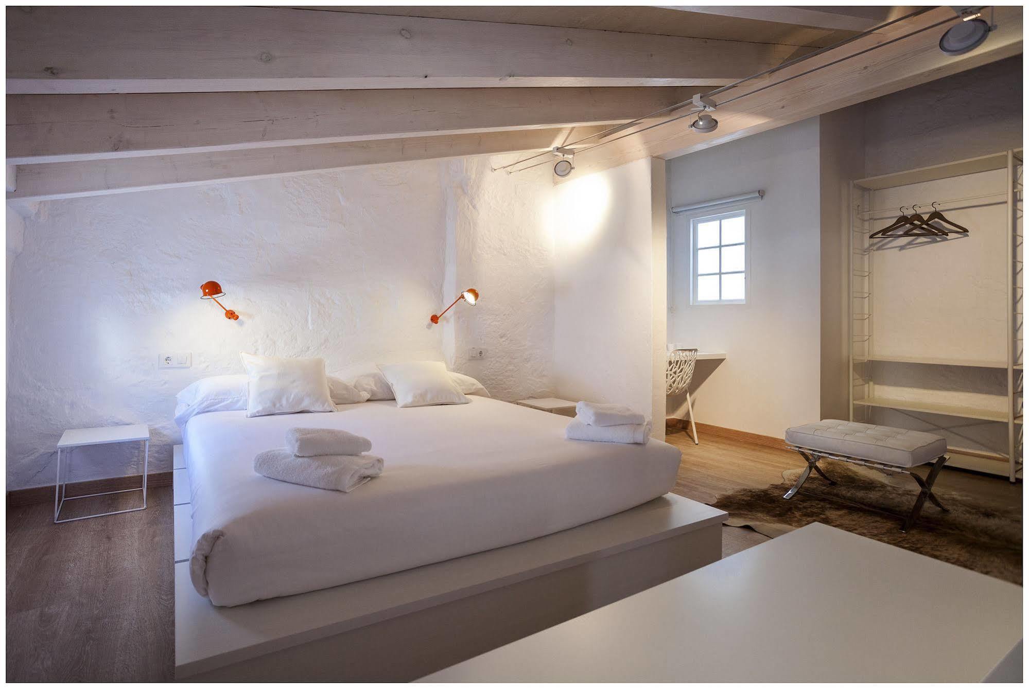 Cheap & Chic Hotel 시우타데야 외부 사진