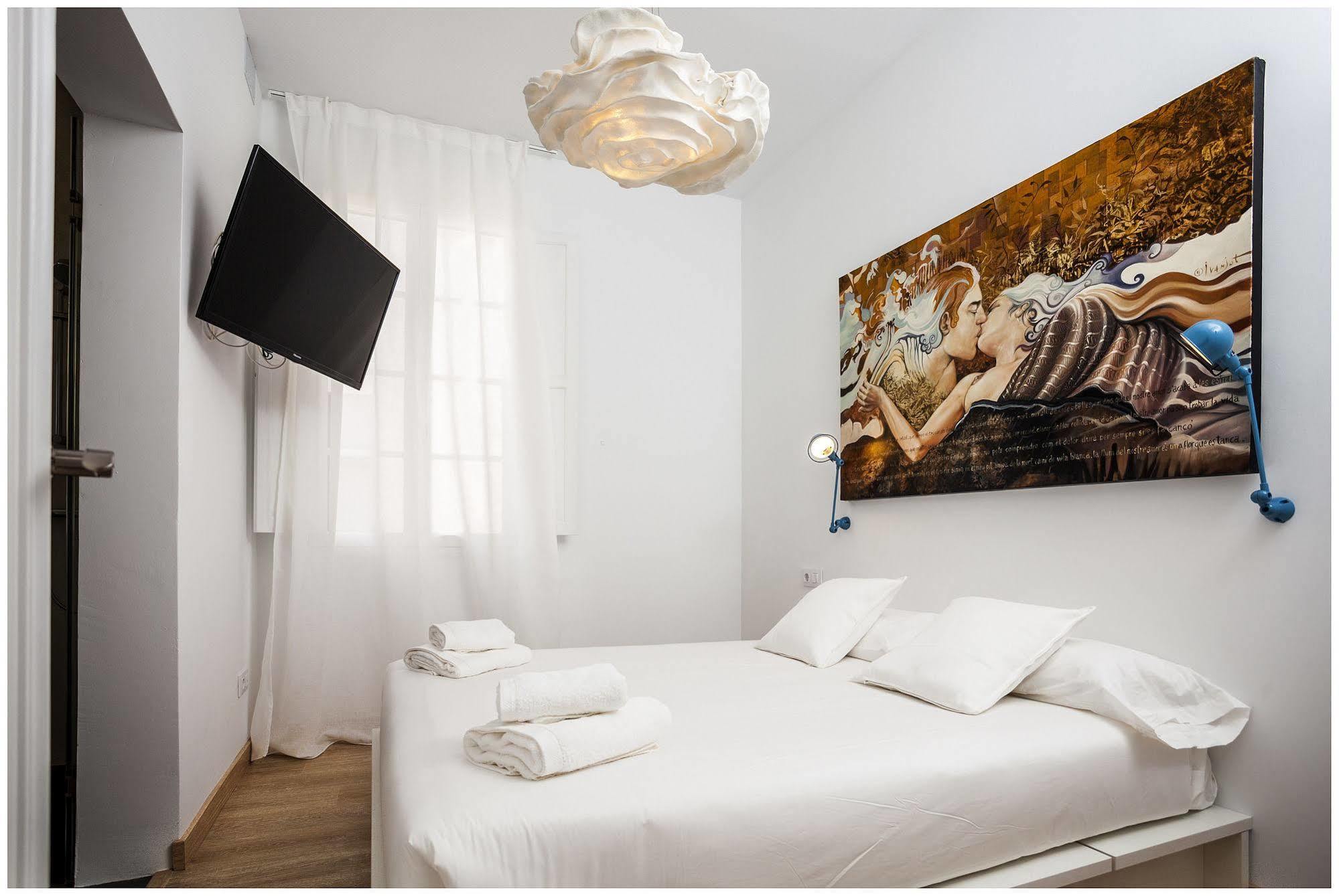 Cheap & Chic Hotel 시우타데야 외부 사진
